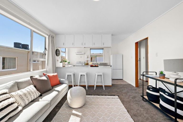 Photo of property in 2/16 Ross Street, Kilbirnie, Wellington, 6022