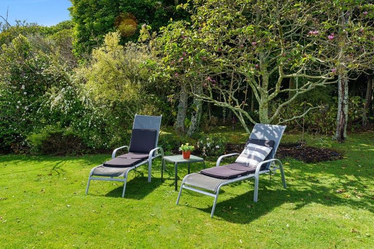 Photo of property in 43 Te Horo Hautere Cross Road, Te Horo, Otaki, 5582