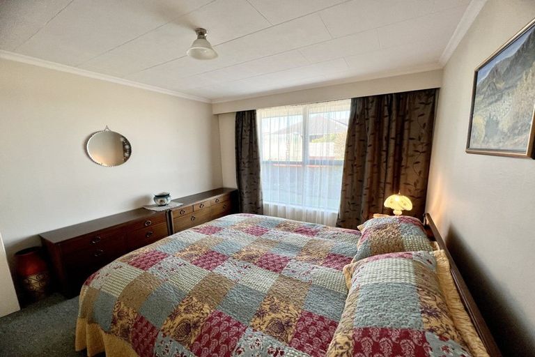 Photo of property in 24 Falcon Street, Newfield, Invercargill, 9812