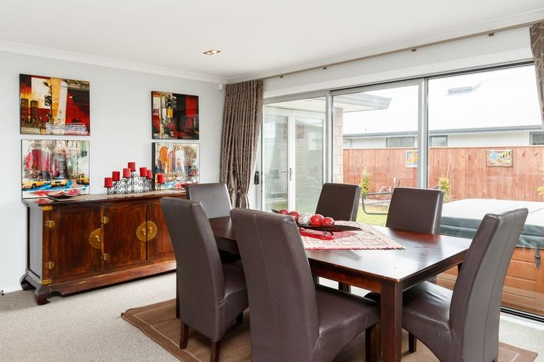 Photo of property in 47 Rodeo Drive, Kelvin Grove, Palmerston North, 4414