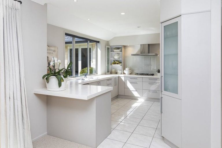 Photo of property in 8 Lime Tree Lane, Harewood, Christchurch, 8051