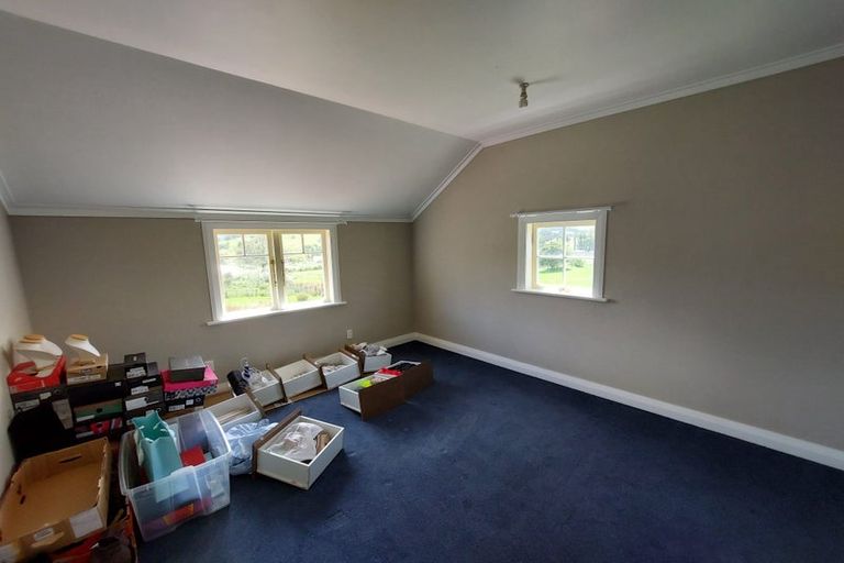 Photo of property in 54 Whakapirau Road, Maungaturoto, 0583
