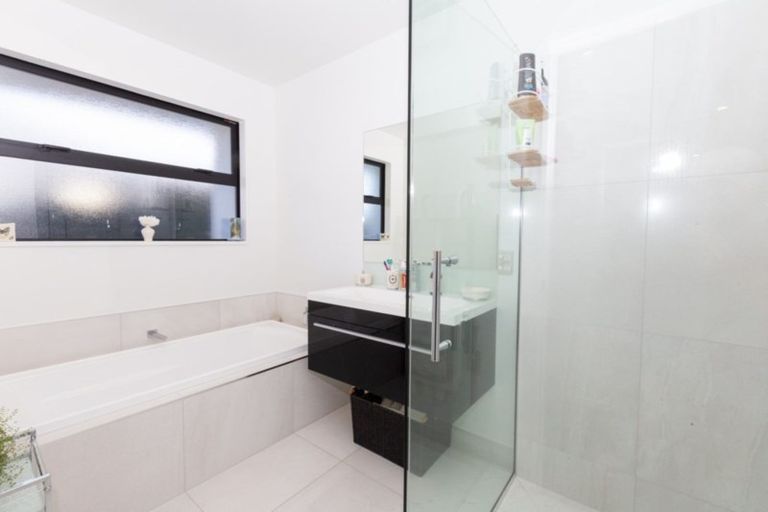 Photo of property in 7 Whitau Place, Marshland, Christchurch, 8083