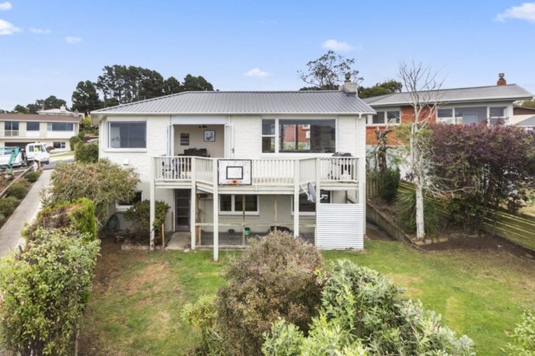 Photo of property in 11 Sutcliffe Street, Saint Clair, Dunedin, 9012