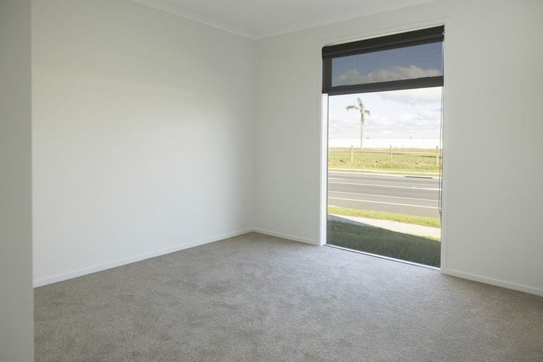 Photo of property in 2 Entelea Close, Papamoa Beach, Papamoa, 3118