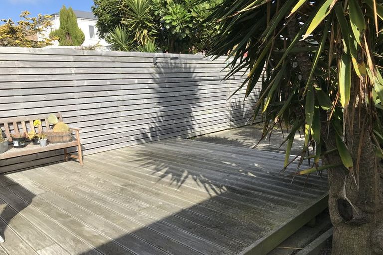 Photo of property in 8 Trevor Terrace, Newtown, Wellington, 6021