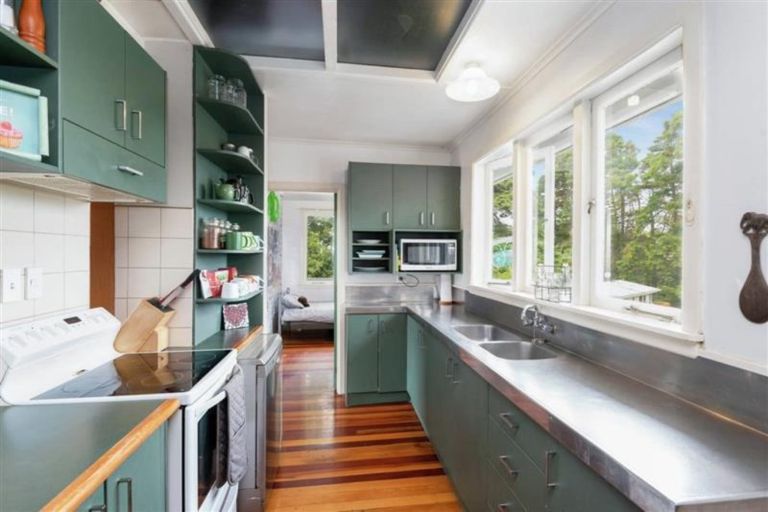 Photo of property in 214 Moore Street, Howick, Auckland, 2014