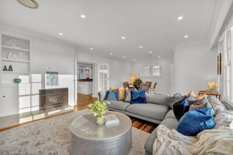 Photo of property in 24 Norman Road, Hauraki, Auckland, 0622