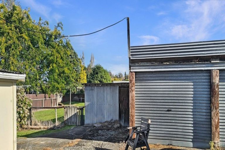 Photo of property in 6 Wilson Road, Hunterville, 4730