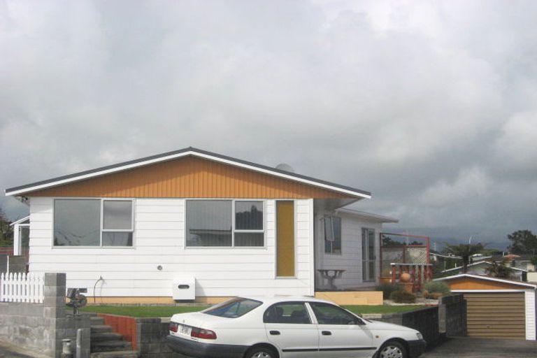 Photo of property in 5 Norton Place, Spotswood, New Plymouth, 4310