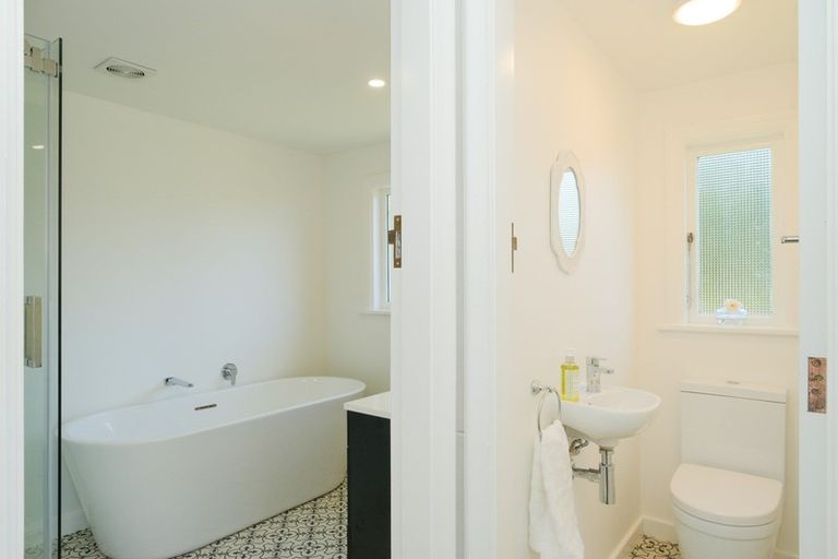 Photo of property in 115 Eglinton Road, Mornington, Dunedin, 9011