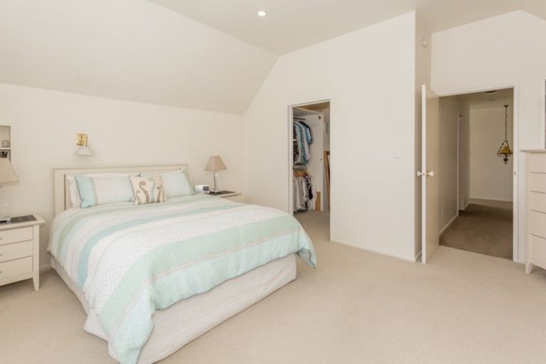Photo of property in 1/414 Memorial Avenue, Burnside, Christchurch, 8053