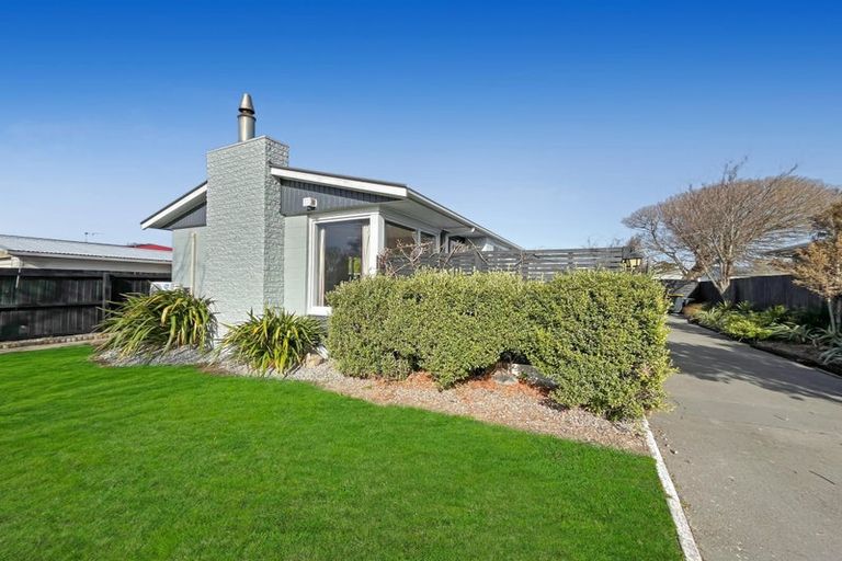 Photo of property in 3 Cottonwood Street, Parklands, Christchurch, 8083