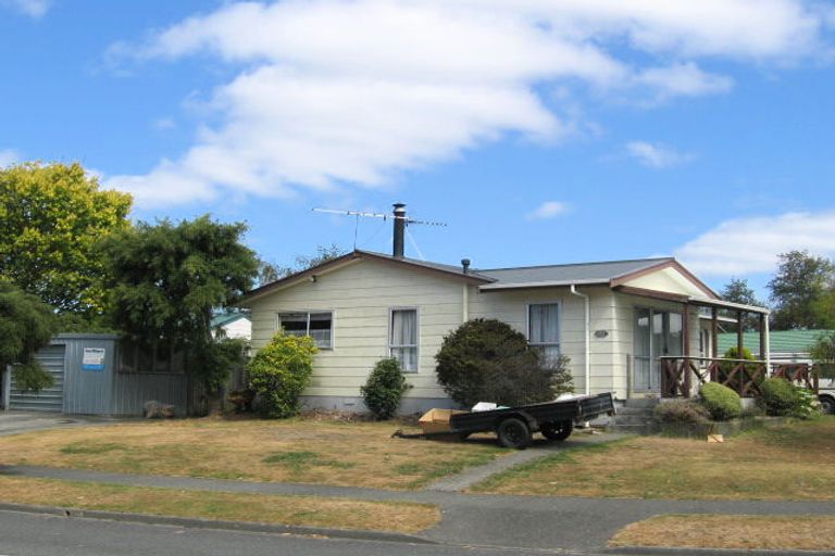 Photo of property in 1 Wyoming Grove, Totara Park, Upper Hutt, 5018