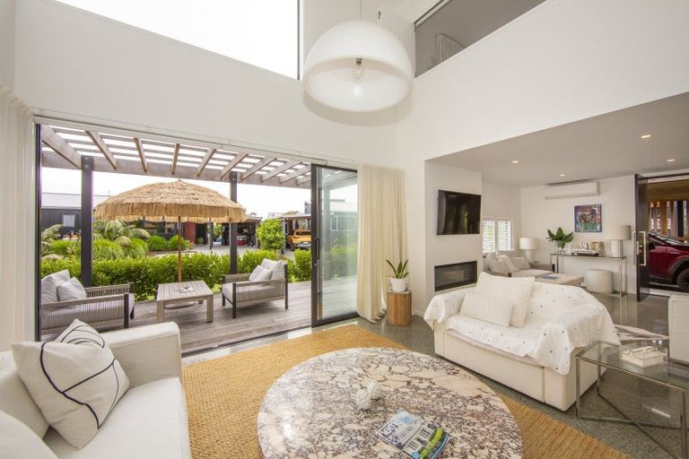 Photo of property in 9 Citrus Place, Mangawhai, 0505