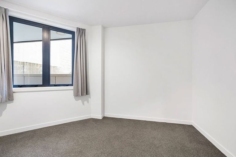 Photo of property in The Mews, 10/8 Basque Road, Eden Terrace, Auckland, 1021