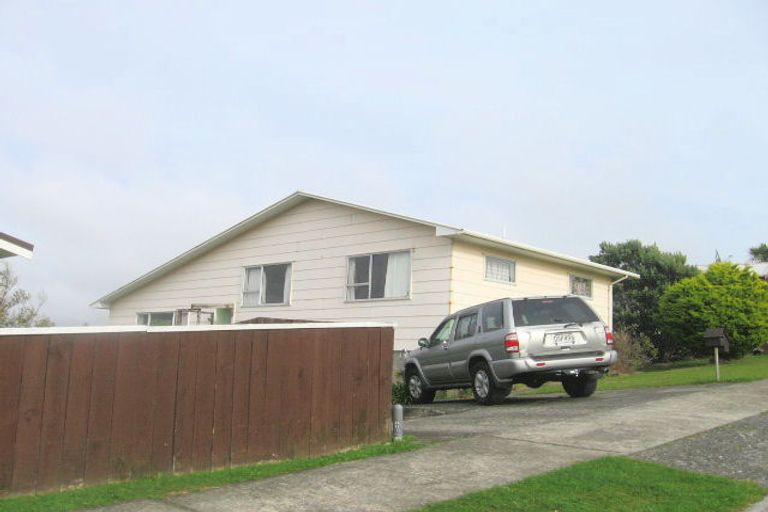 Photo of property in 69 Conclusion Street, Ascot Park, Porirua, 5024