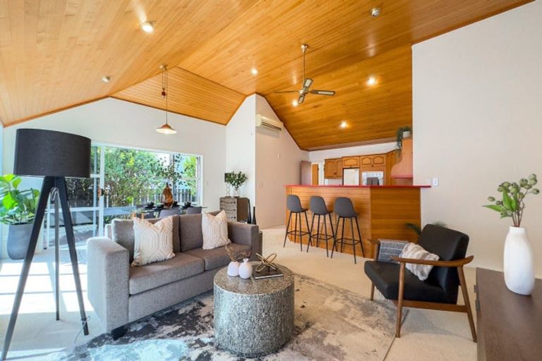 Photo of property in 102 Beach Road, Thames, 3500