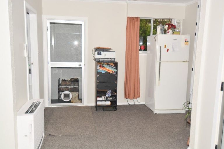 Photo of property in 5 Argyle Street, Kew, Invercargill, 9812