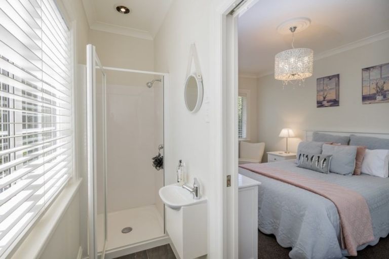 Photo of property in 47 Kawiu Road, Levin, 5510