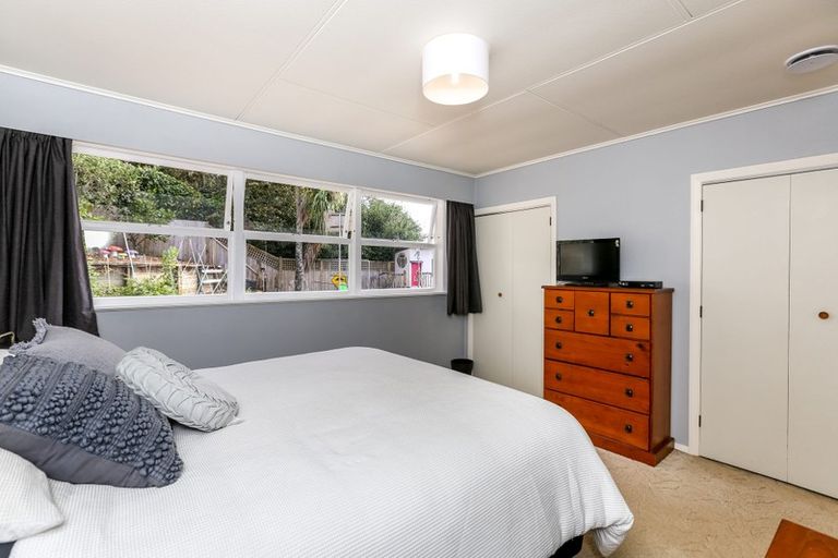 Photo of property in 60 Clawton Street, Westown, New Plymouth, 4310