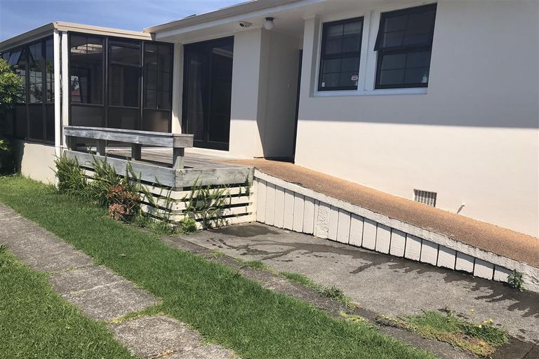 Photo of property in 4 Bellevue Road, Brookfield, Tauranga, 3110