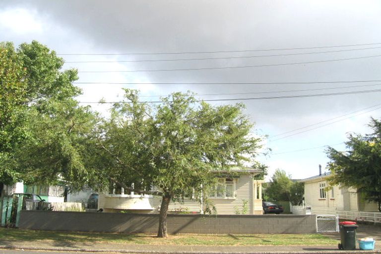 Photo of property in 23 Lippiatt Road, Otahuhu, Auckland, 1062