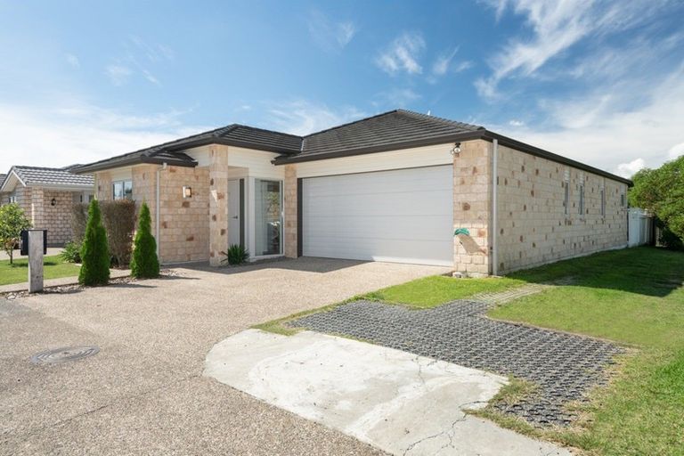 Photo of property in 39 Scoria Close, Pyes Pa, Tauranga, 3112