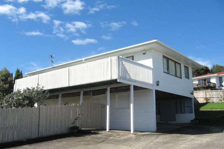 Photo of property in 61 Lewisham Street, Highland Park, Auckland, 2010