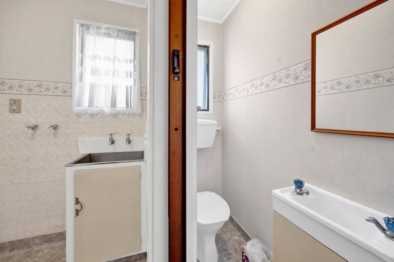 Photo of property in 40 High Street East, Waitara, 4320