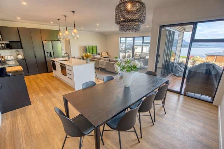 Photo of property in 1 Koe Street, Moana, 7872