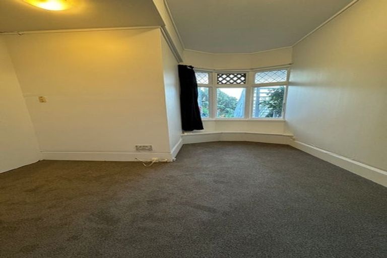 Photo of property in 98 Majoribanks Street, Mount Victoria, Wellington, 6011