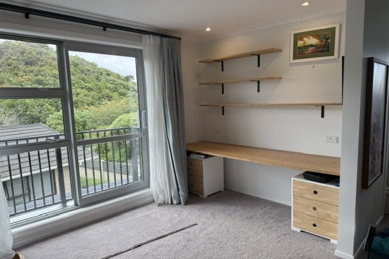 Photo of property in 4 Tedder Way, Karori, Wellington, 6012