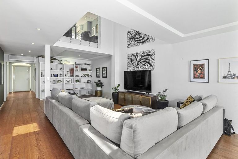 Photo of property in The Sands Apartments, 31/47 The Strand, Takapuna, Auckland, 0622