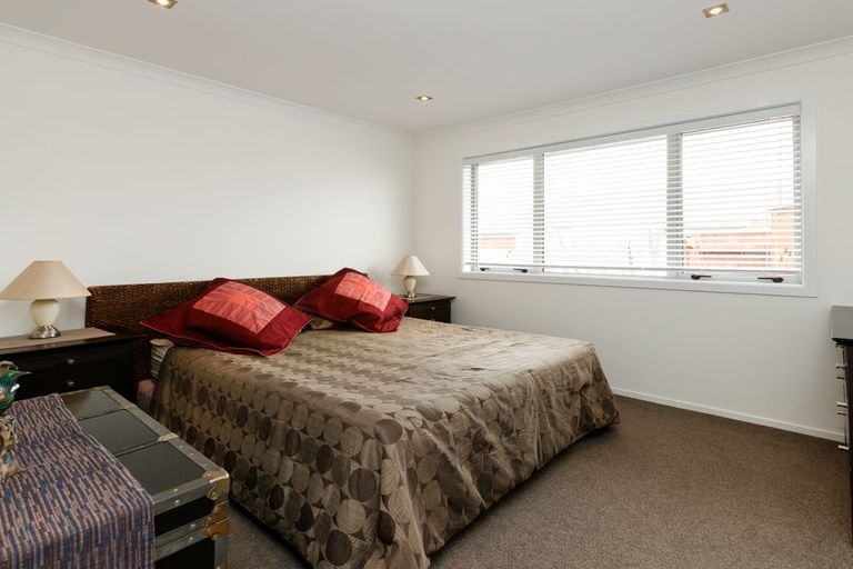 Photo of property in 47 Rodeo Drive, Kelvin Grove, Palmerston North, 4414