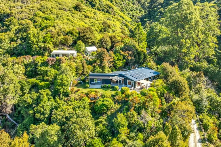 Photo of property in 123 Marahau Valley Road, Marahau, Motueka, 7197