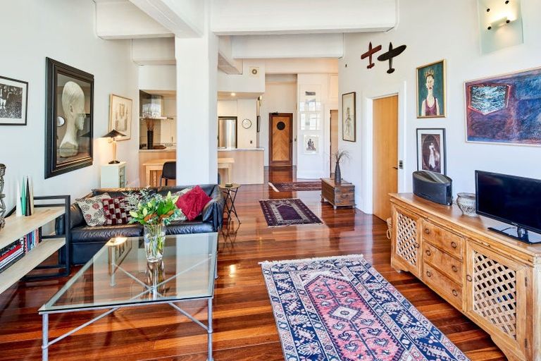 Photo of property in Dominion Apartments, 1/80 Victoria Street, Wellington Central, Wellington, 6011