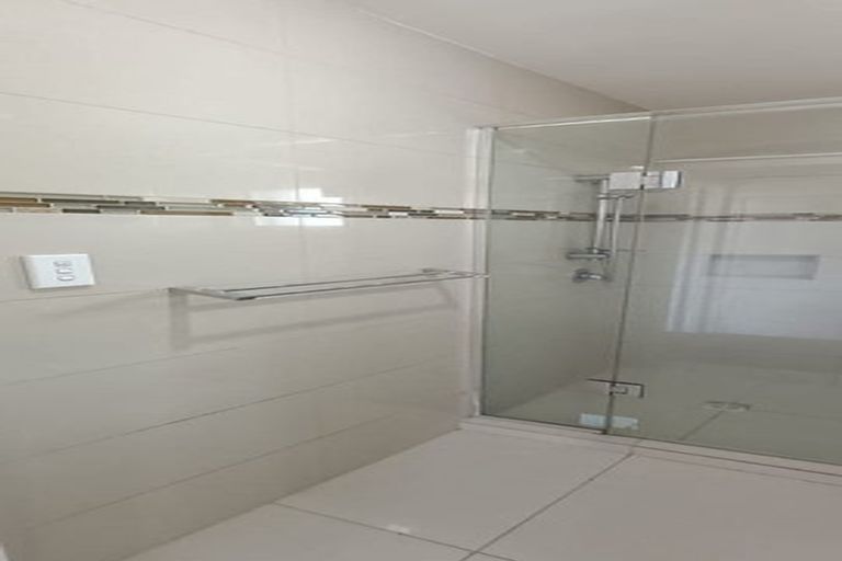 Photo of property in 2/265 Massey Road, Mangere East, Auckland, 2024