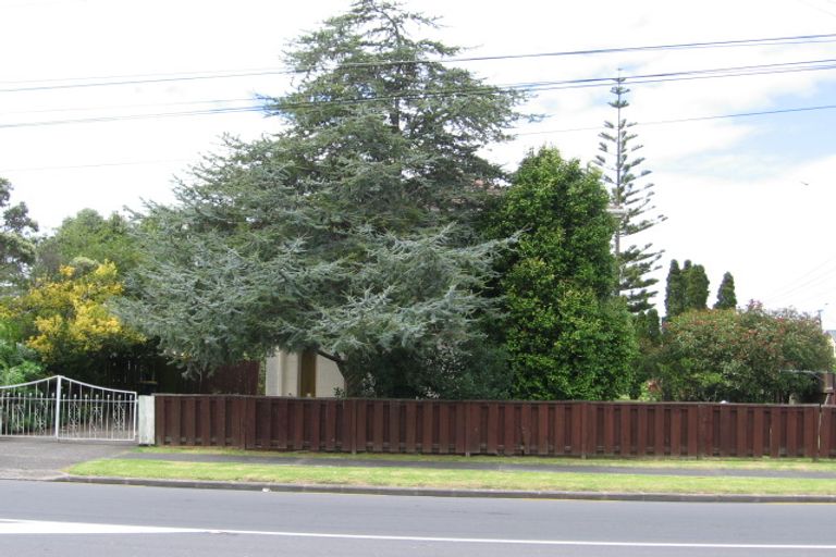 Photo of property in 9/773 Beach Road, Browns Bay, Auckland, 0630