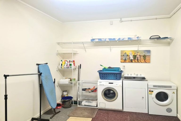 Photo of property in 61 Futuna Close, Karori, Wellington, 6012