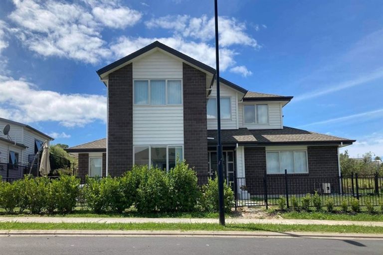 Photo of property in 19 Parkview Drive, Gulf Harbour, Whangaparaoa, 0930