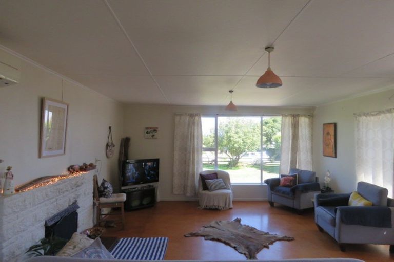 Photo of property in 37 Burnett Street, Kakanui, Oamaru, 9495