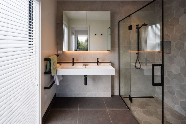 Photo of property in 31 Lakewood Lane, Cambridge, 3434