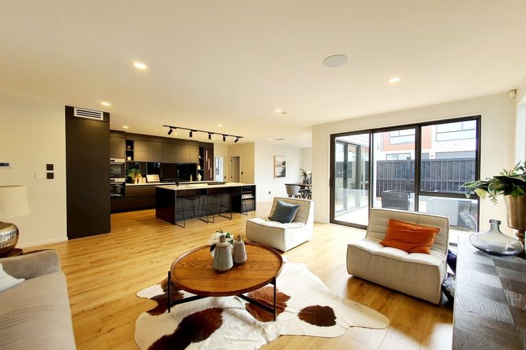 Photo of property in 5 Sager Midgley Road, Hobsonville, Auckland, 0616