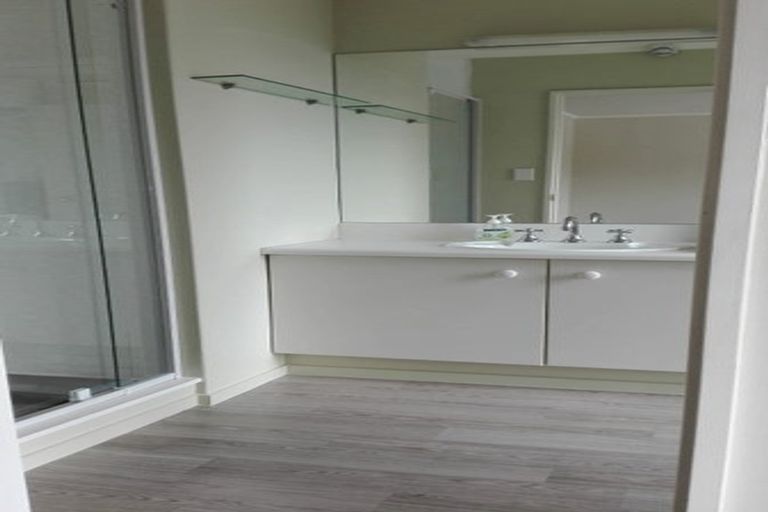 Photo of property in 69 Kotare Street, Waikanae, 5036