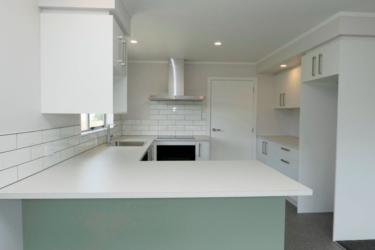 Photo of property in 50 Queens Road, Glen Avon, New Plymouth, 4312