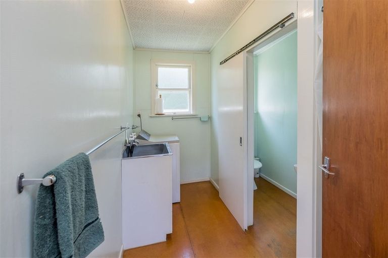 Photo of property in 668 Waikawa Beach Road, Waikawa Beach, Manakau, 5573
