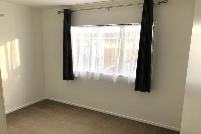 Photo of property in 18 Reelick Avenue, Pakuranga Heights, Auckland, 2010