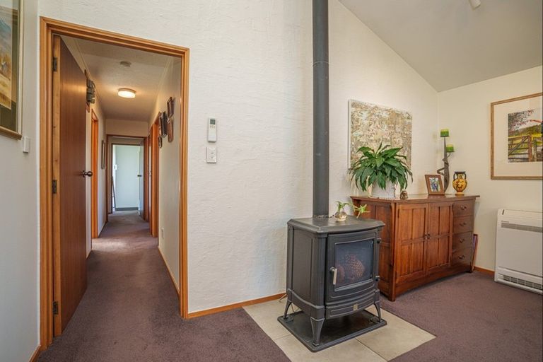 Photo of property in 22 Hood Crescent, Arrowtown, 9302