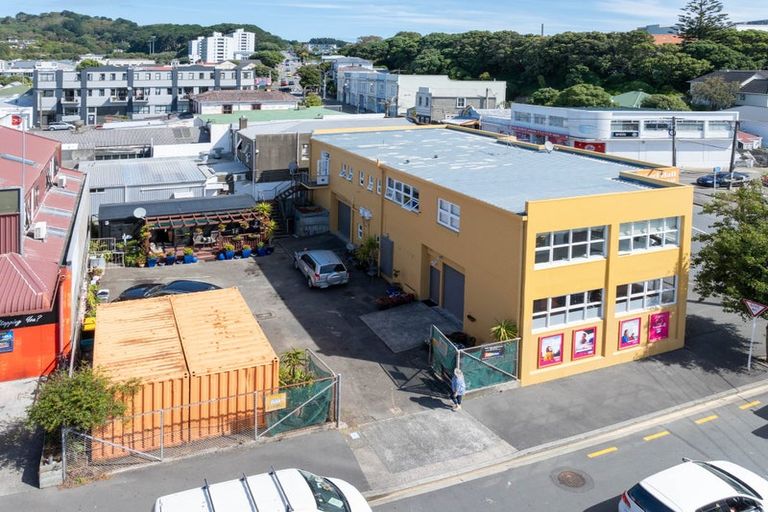 Photo of property in 233 Riddiford Street, Newtown, Wellington, 6021